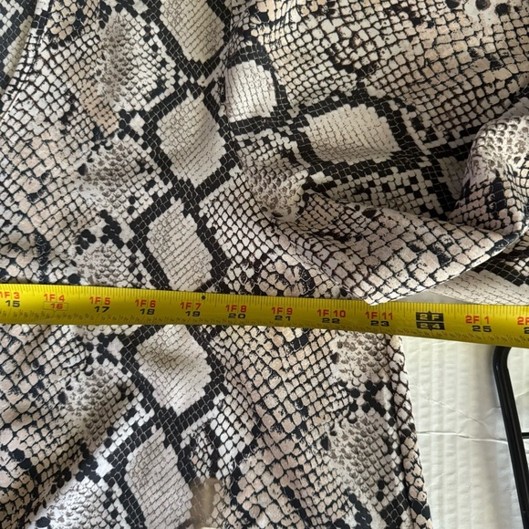 Boutique v neck long sleeve blouse size xl - Picture 5 of 9